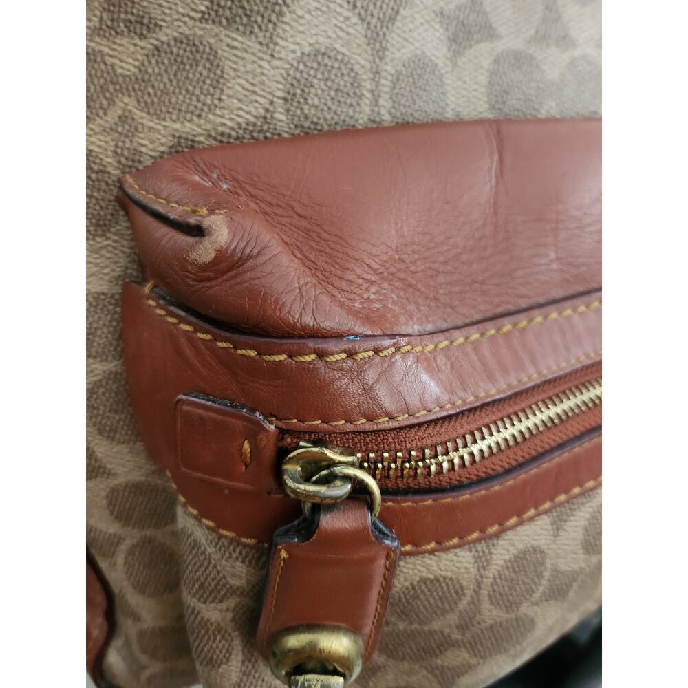 Coach Signature backpack - Picture 6 of 10